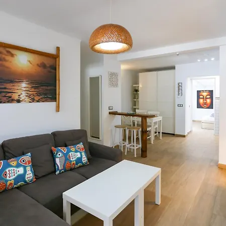 Casa Con Terraza Cerca De La Playa Dom wakacyjny *
