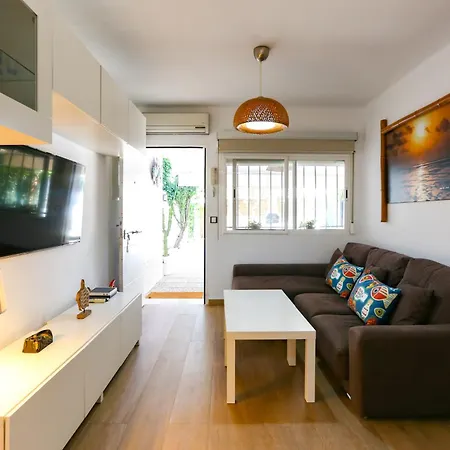 Casa Con Terraza Cerca De La Playa * Torremolinos